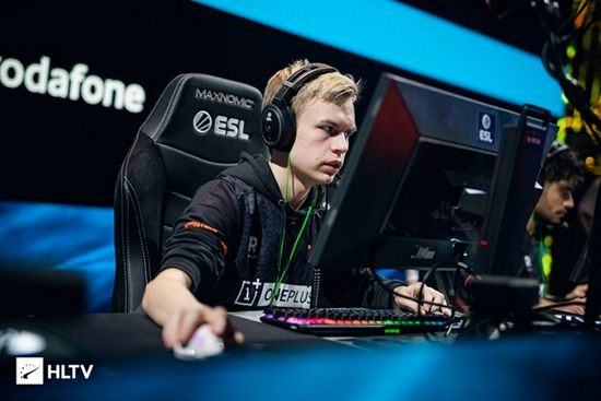 超神英雄的崛起与挑战：探索MOBA游戏的未来